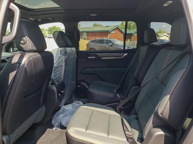 New 2026 GMC Acadia AT4 w/ Super Cruise Package image 14