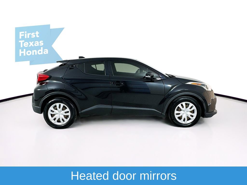 Used 2019 Toyota C-HR LE FWD image 8