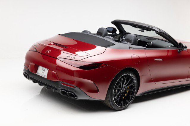 Used 2022 Mercedes-Benz SL 63 AMG 4MATIC image 37