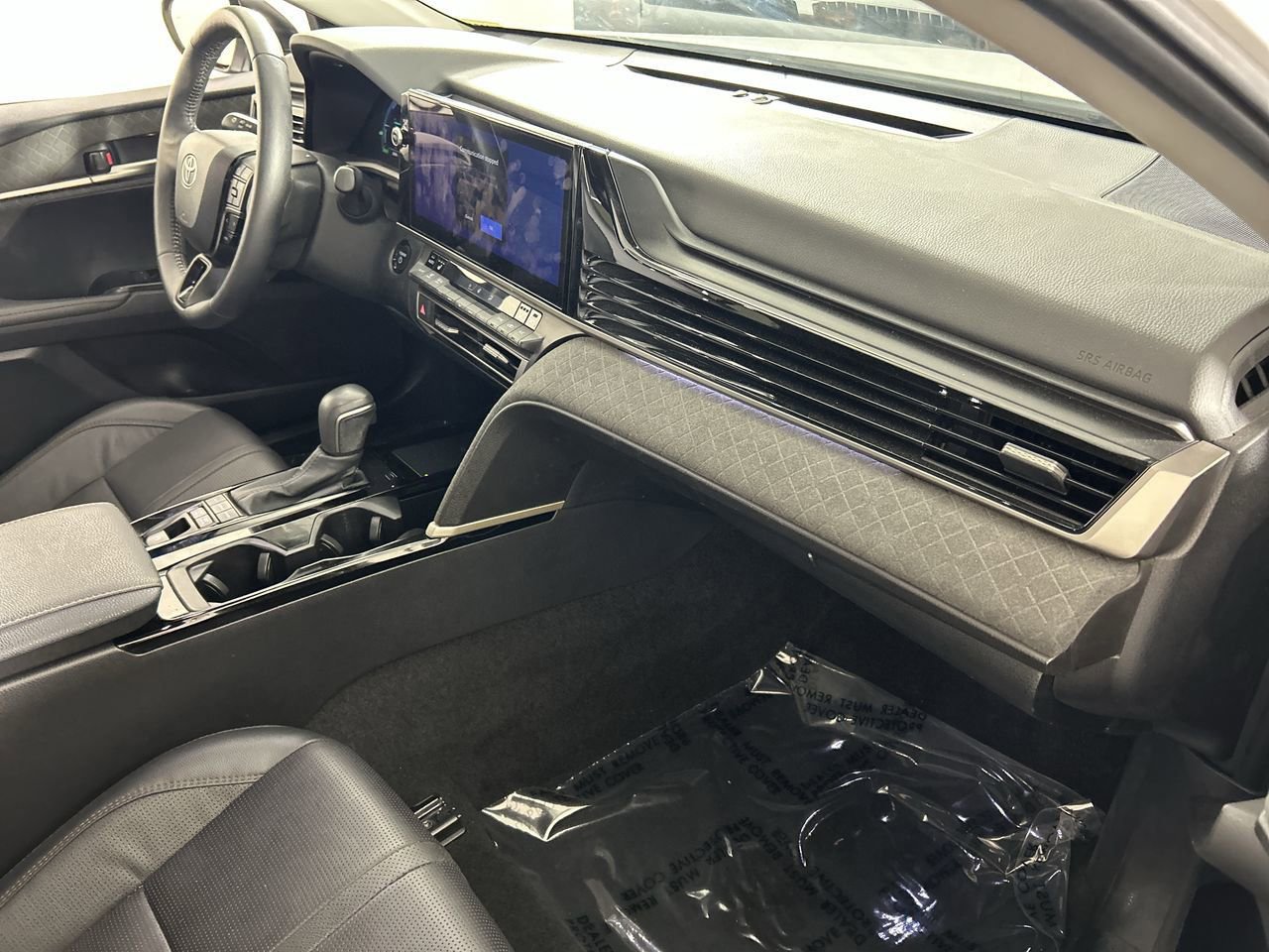 Used 2025 Toyota Camry XLE image 26