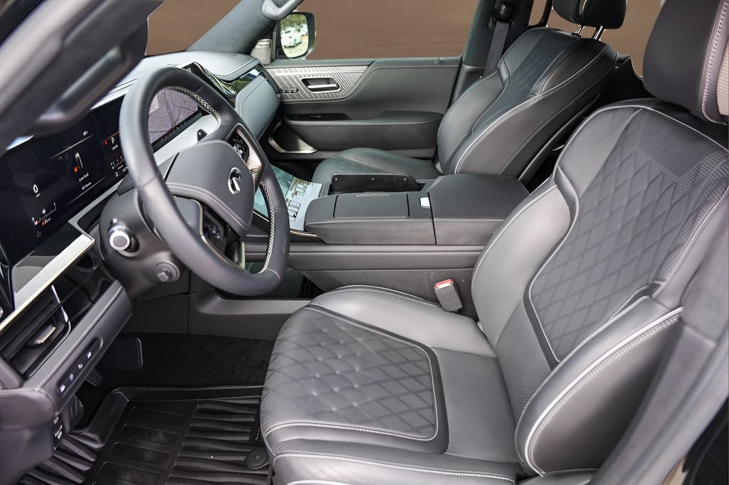 Used 2025 INFINITI QX80 Autograph w/ Premium Cargo Package AWD/4WD image 9