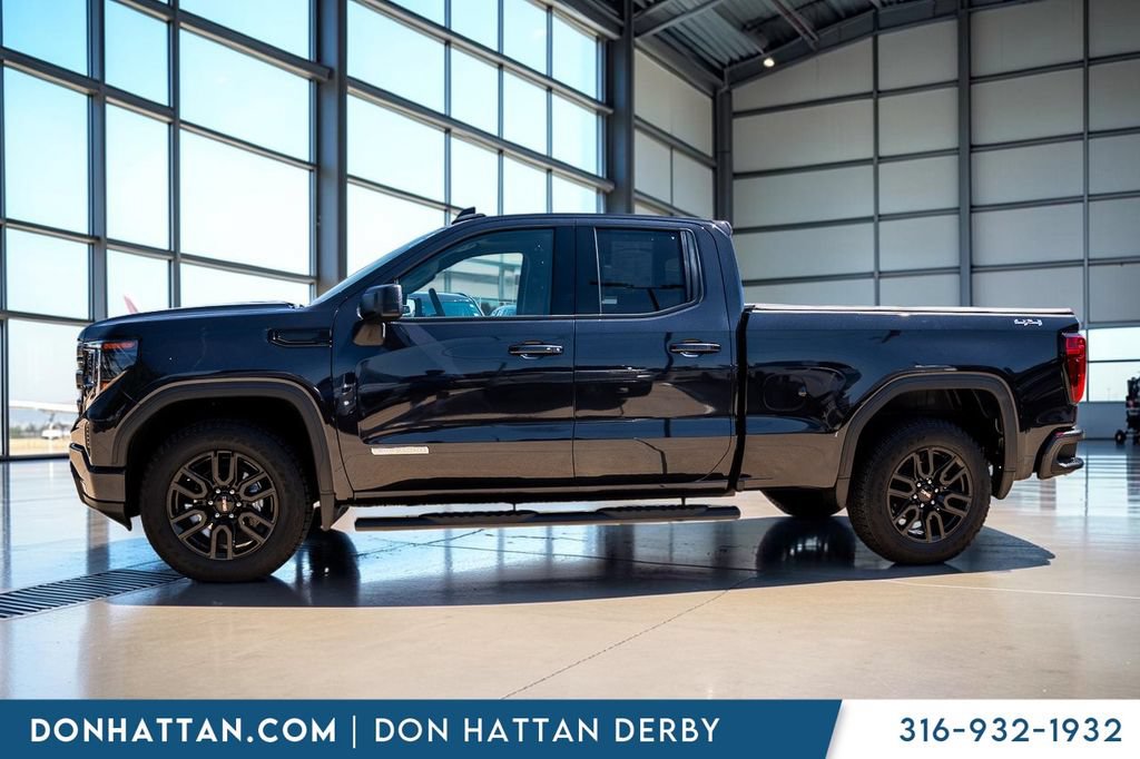 Used 2023 GMC Sierra 1500 Elevation AWD/4WD image 2