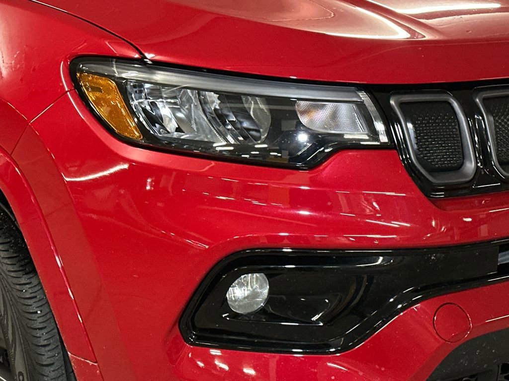 Used 2022 Jeep Compass Limited image 10