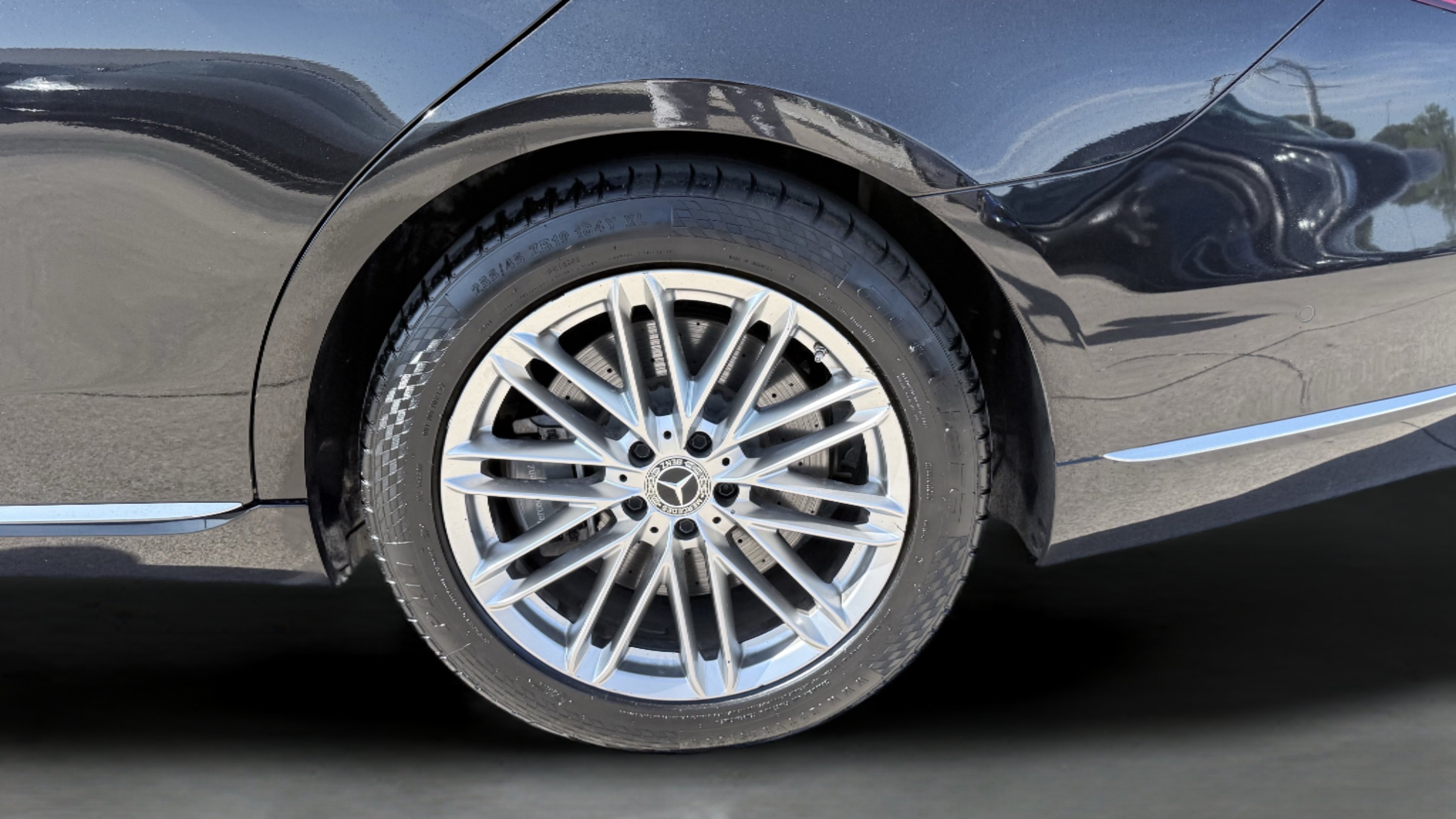 Used 2021 Mercedes-Benz S 580 4MATIC Sedan w/ Warmth & Comfort Package image 21
