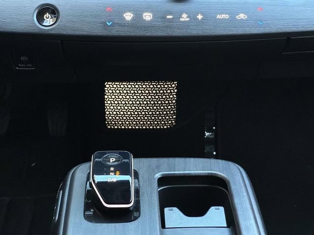 Used 2024 Nissan Ariya AWD image 20