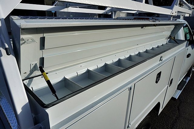 New 2024 RAM 2500 Tradesman w/ Chrome Appearance Group image 15