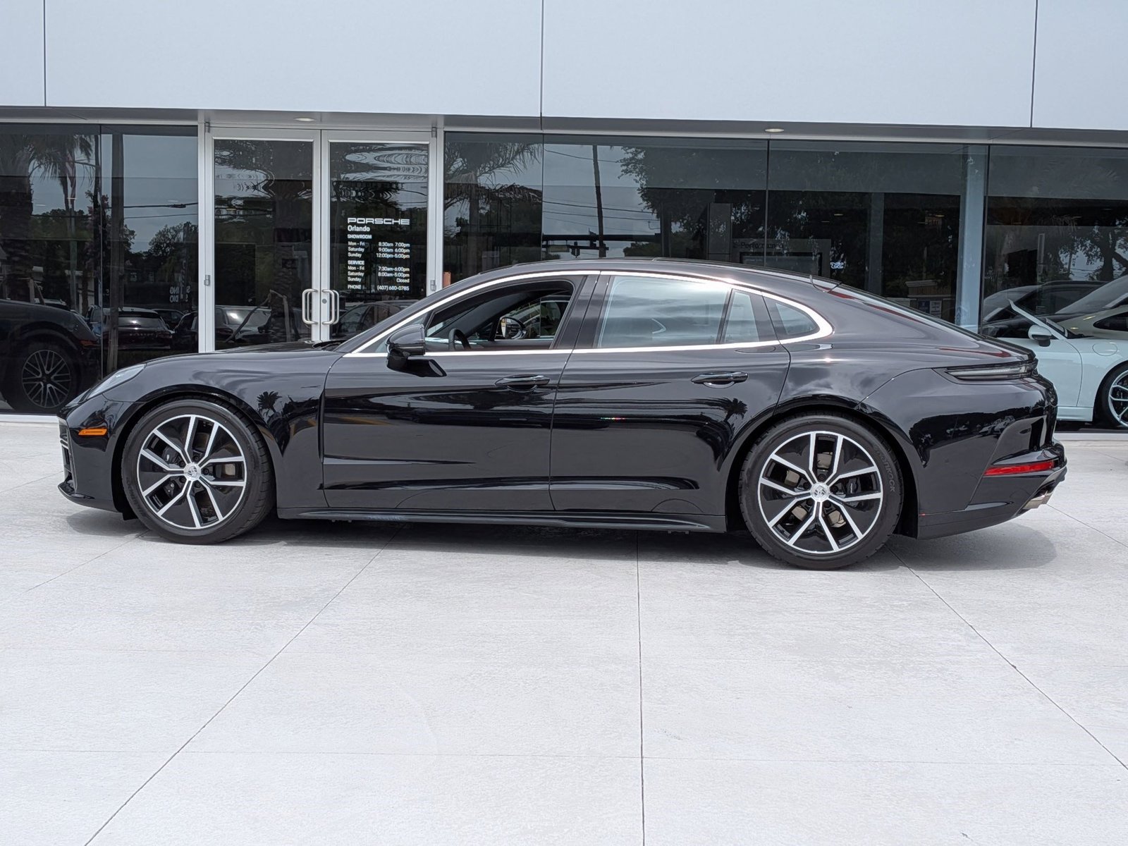 New 2026 Porsche Panamera image 2