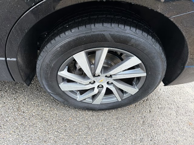 Used 2022 Chevrolet Equinox Premier w/ LPO, Floor Liner Package image 12