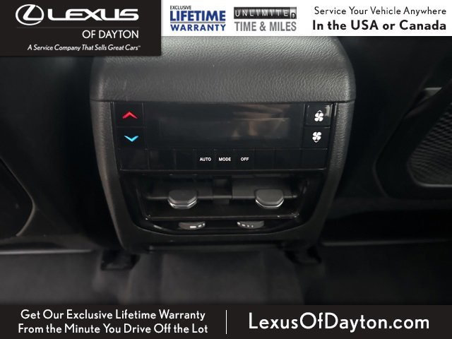 Used 2023 Jeep Grand Cherokee L Laredo image 32