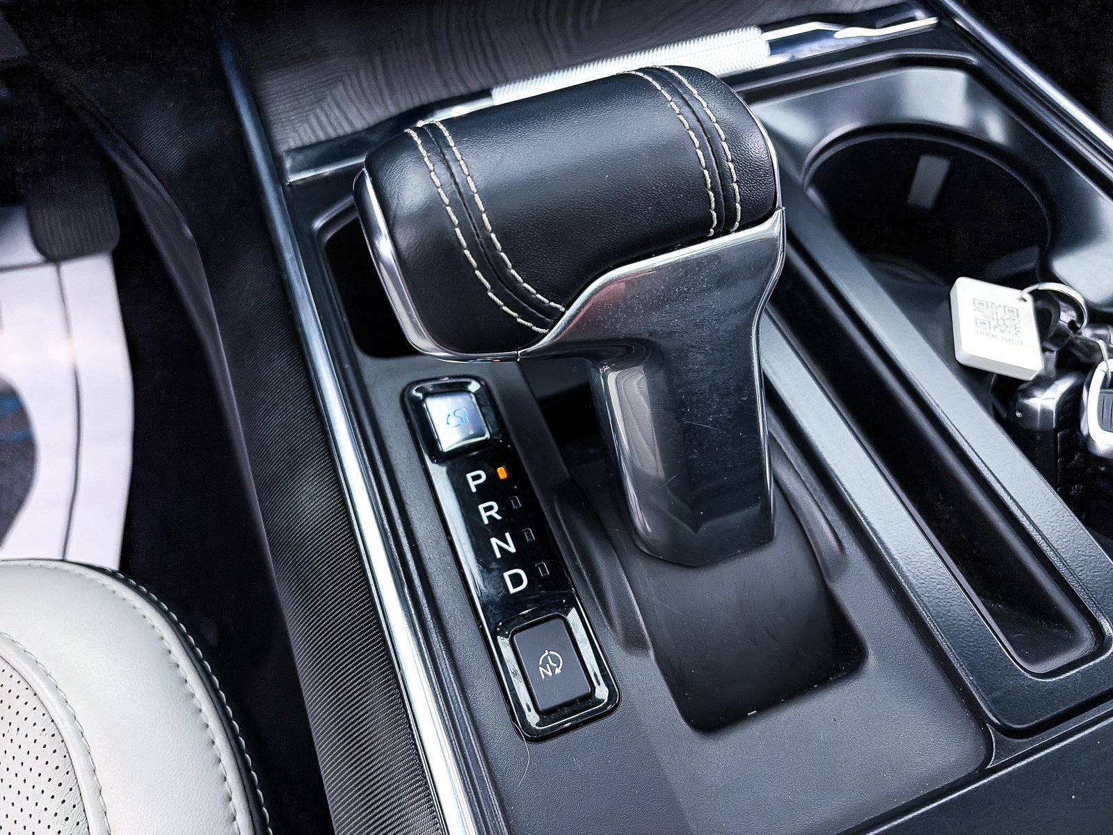 Used 2023 Ford F150 Lightning Platinum image 28