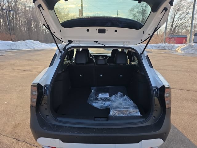New 2026 Nissan Kicks SR w/ Cold Weather Package AWD/4WD image 25