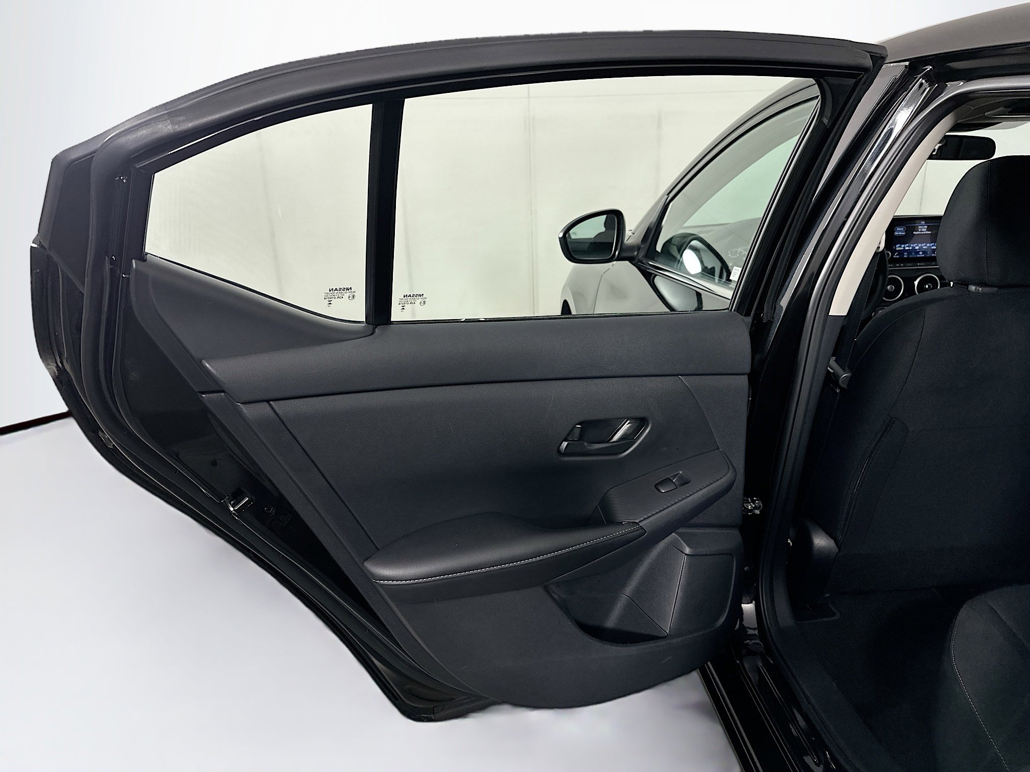 Used 2025 Nissan Sentra SV FWD image 24