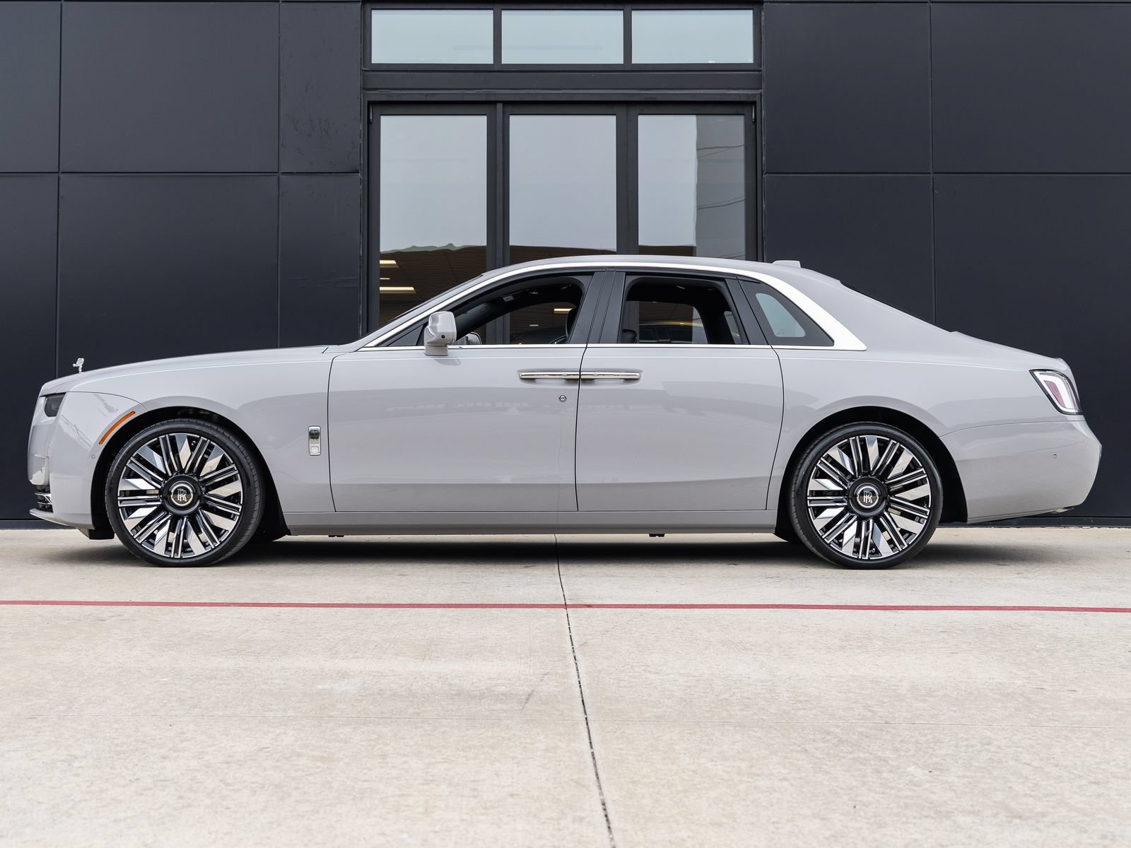 Used 2026 Rolls-Royce Ghost AWD/4WD image 3