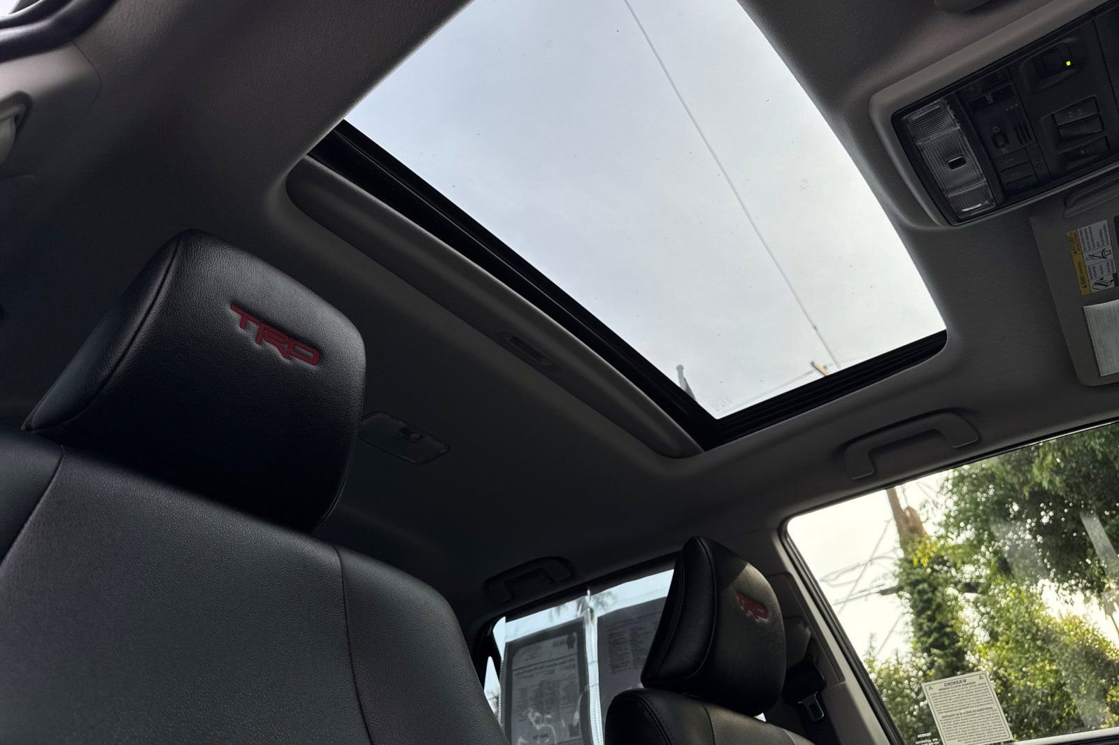 Used 2023 Toyota 4Runner TRD Off-Road Premium w/ Off Road Premium Plus Package image 17