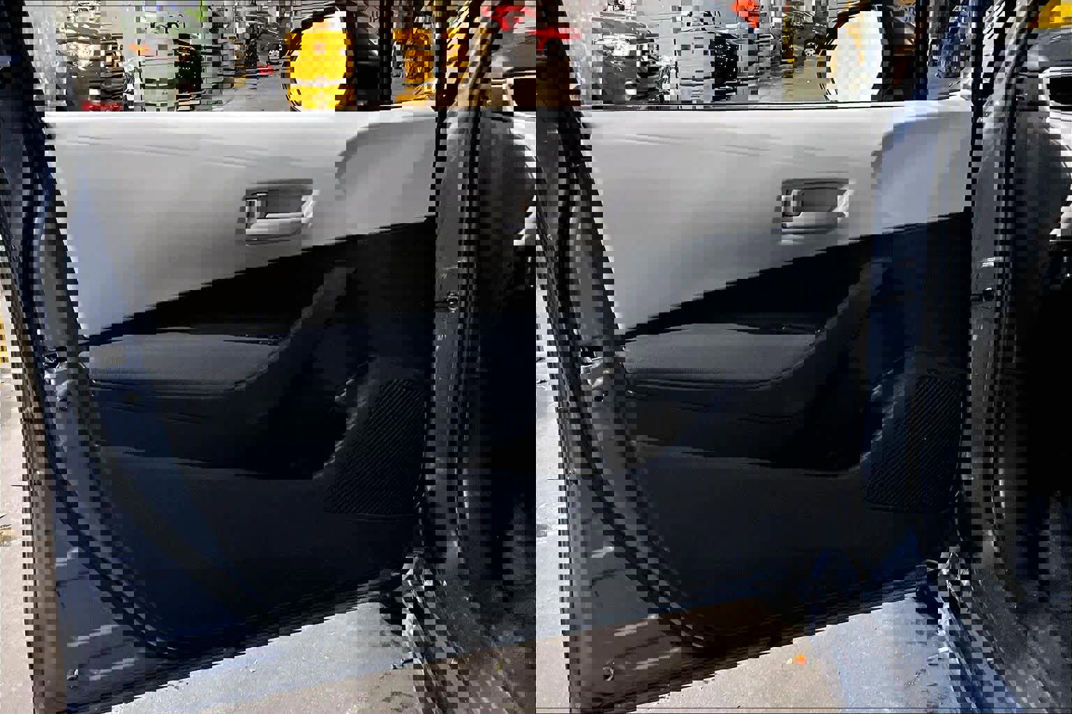 Used 2024 Toyota Corolla LE image 21