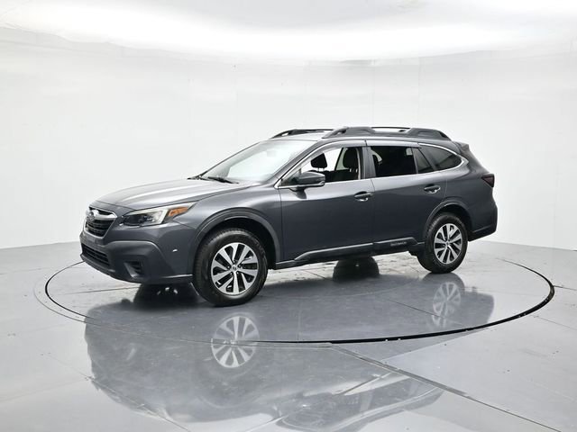 Used 2020 Subaru Outback Premium image 5