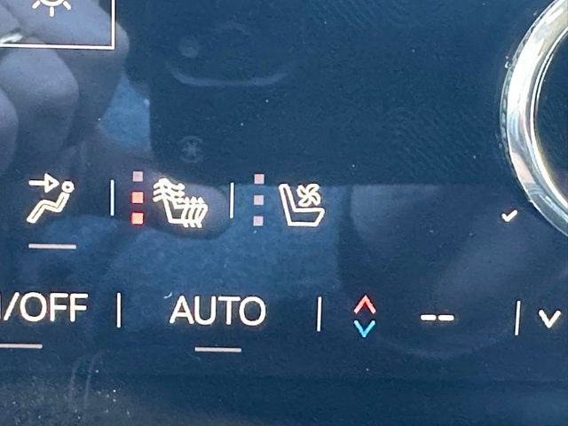 Used 2024 GMC Sierra EV Denali image 36