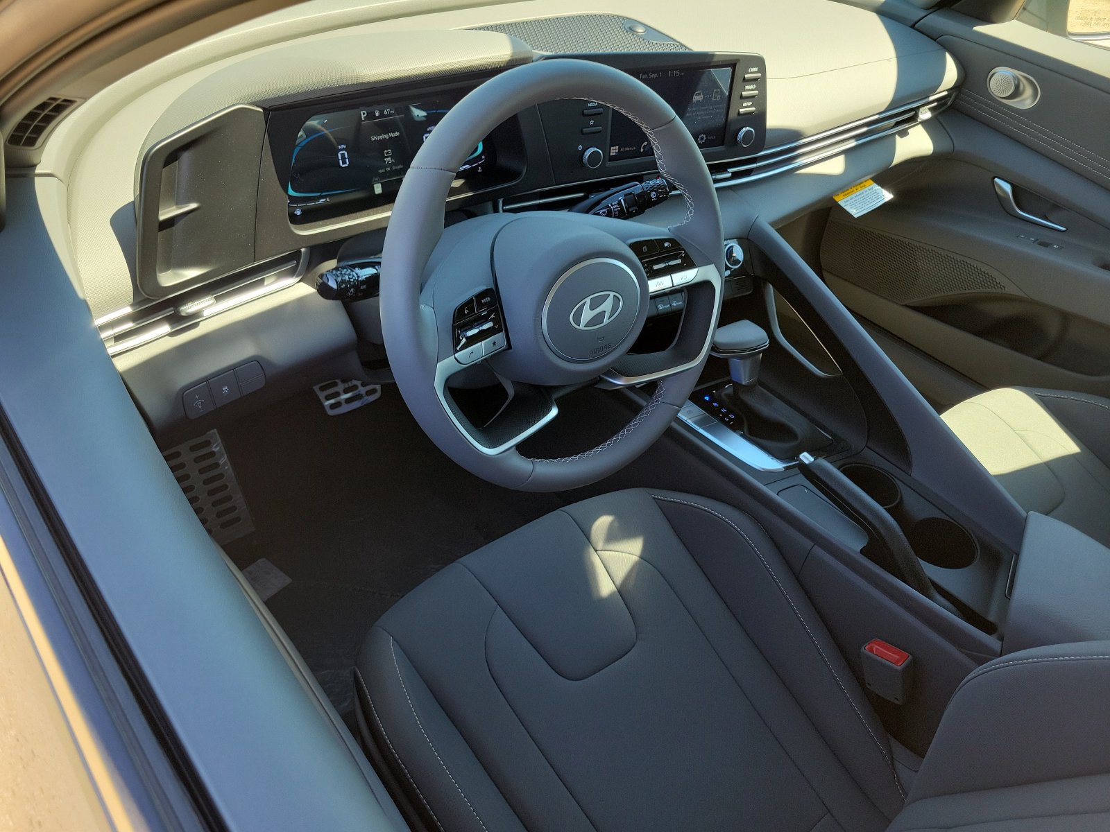 New 2026 Hyundai Elantra Sport FWD image 6