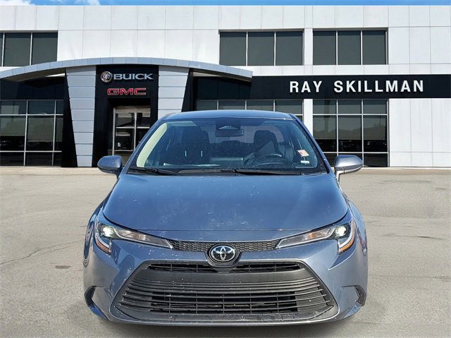Used 2024 Toyota Corolla LE image 2
