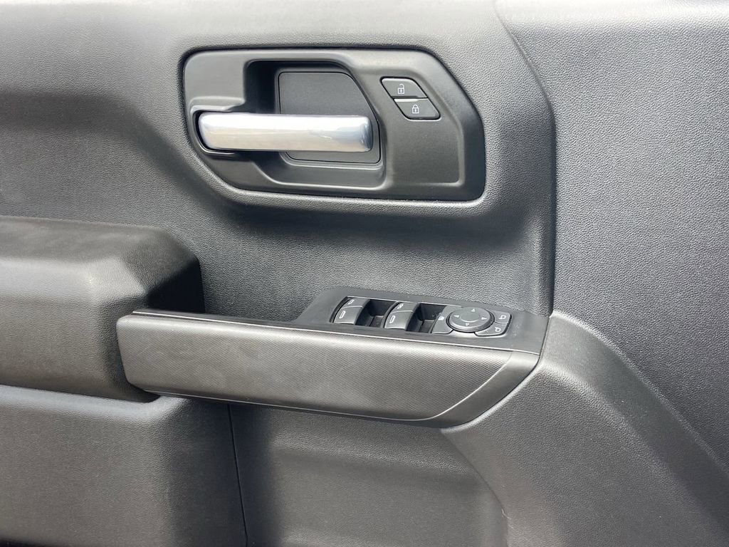 Used 2021 Chevrolet Silverado 1500 Custom image 17