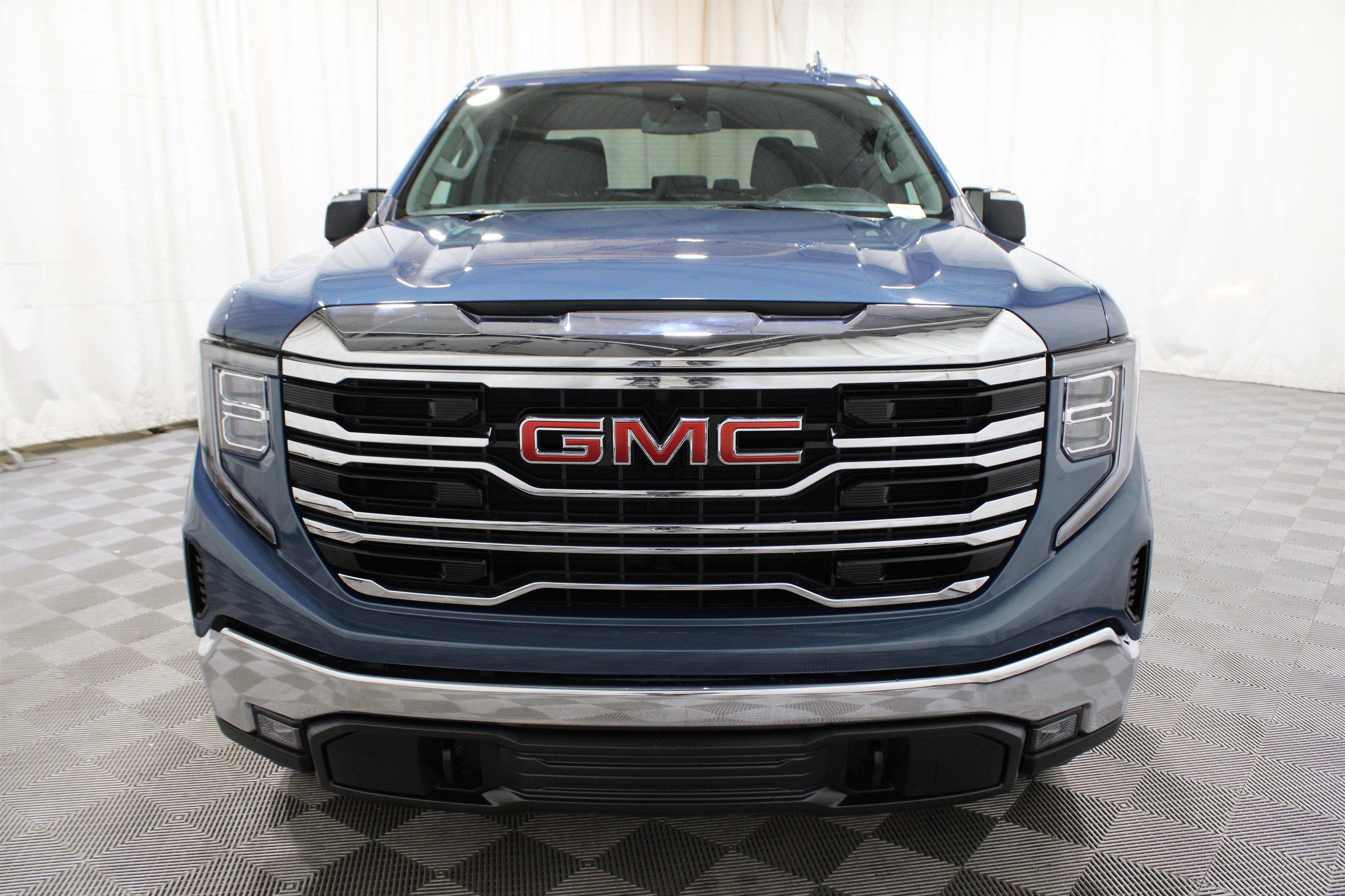 Used 2024 GMC Sierra 1500 SLT image 37