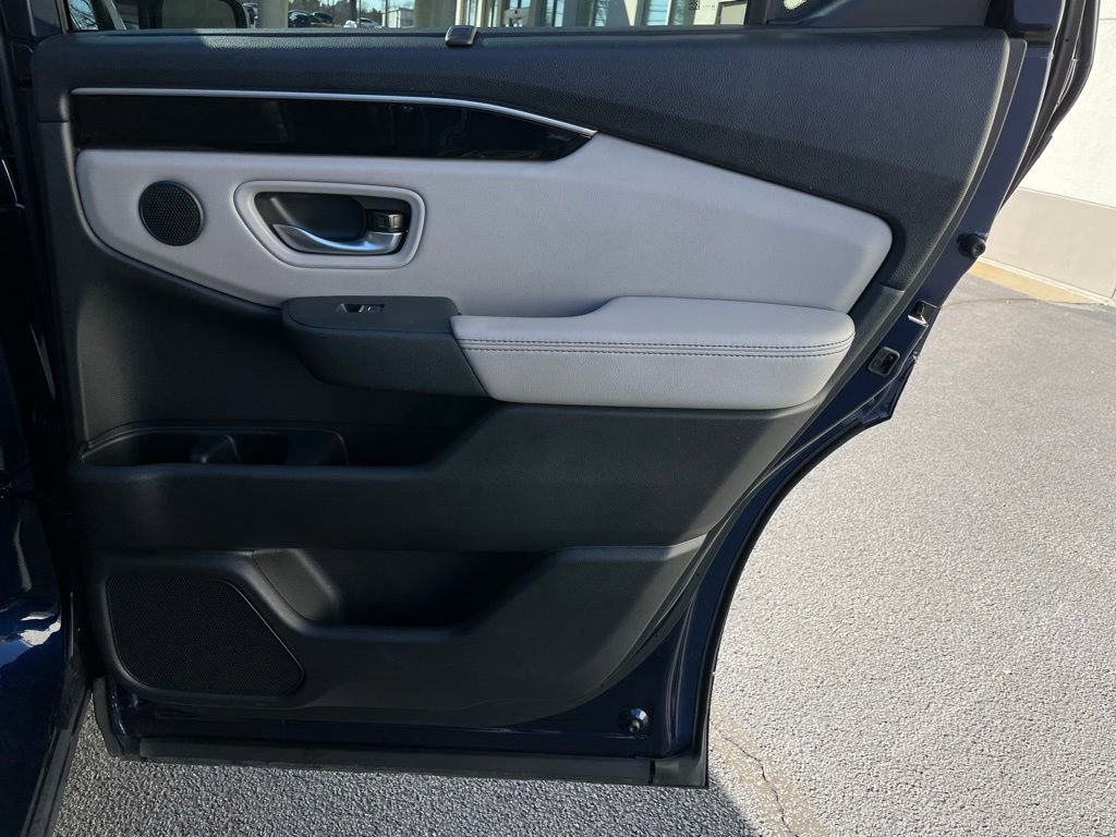 Certified 2025 Honda Pilot EX-L image 33