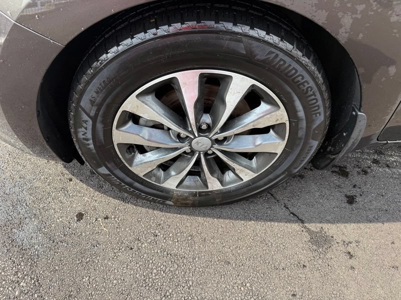 Used 2018 Kia Sedona SX FWD image 14