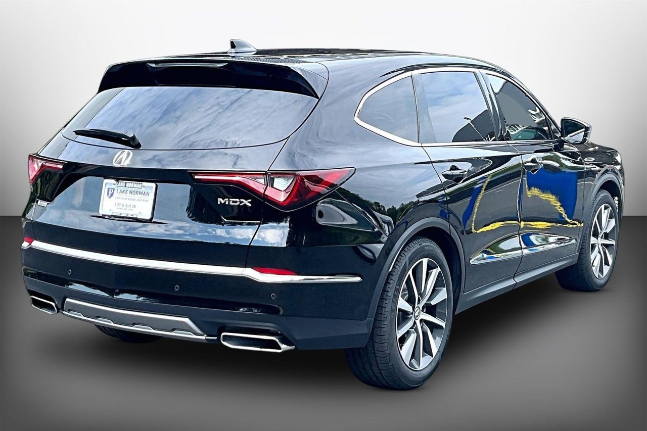 Used 2025 Acura MDX w/ Technology Package FWD image 8