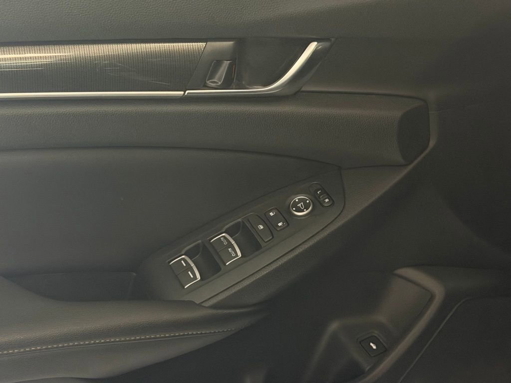 Used 2019 Honda Accord Sport image 15
