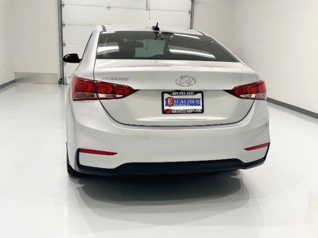 Used 2021 Hyundai Accent Limited image 11