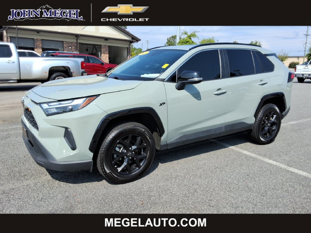 Used 2023 Toyota RAV4 XLE w/ Convenience Package