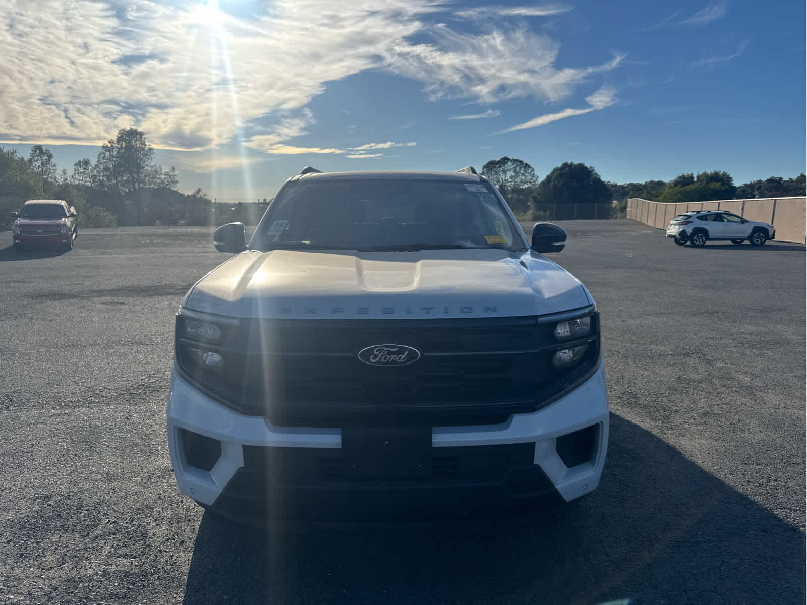 Used 2025 Ford Expedition Active AWD/4WD image 2
