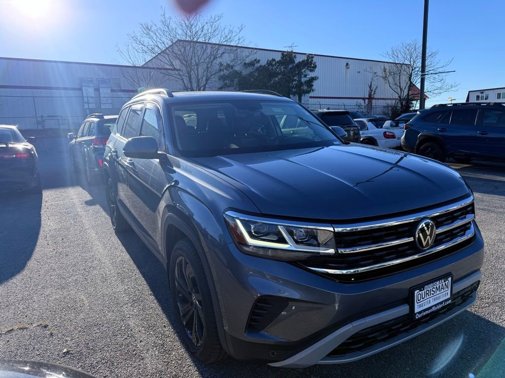 Used 2022 Volkswagen Atlas SE w/ Panoramic Sunroof Package
