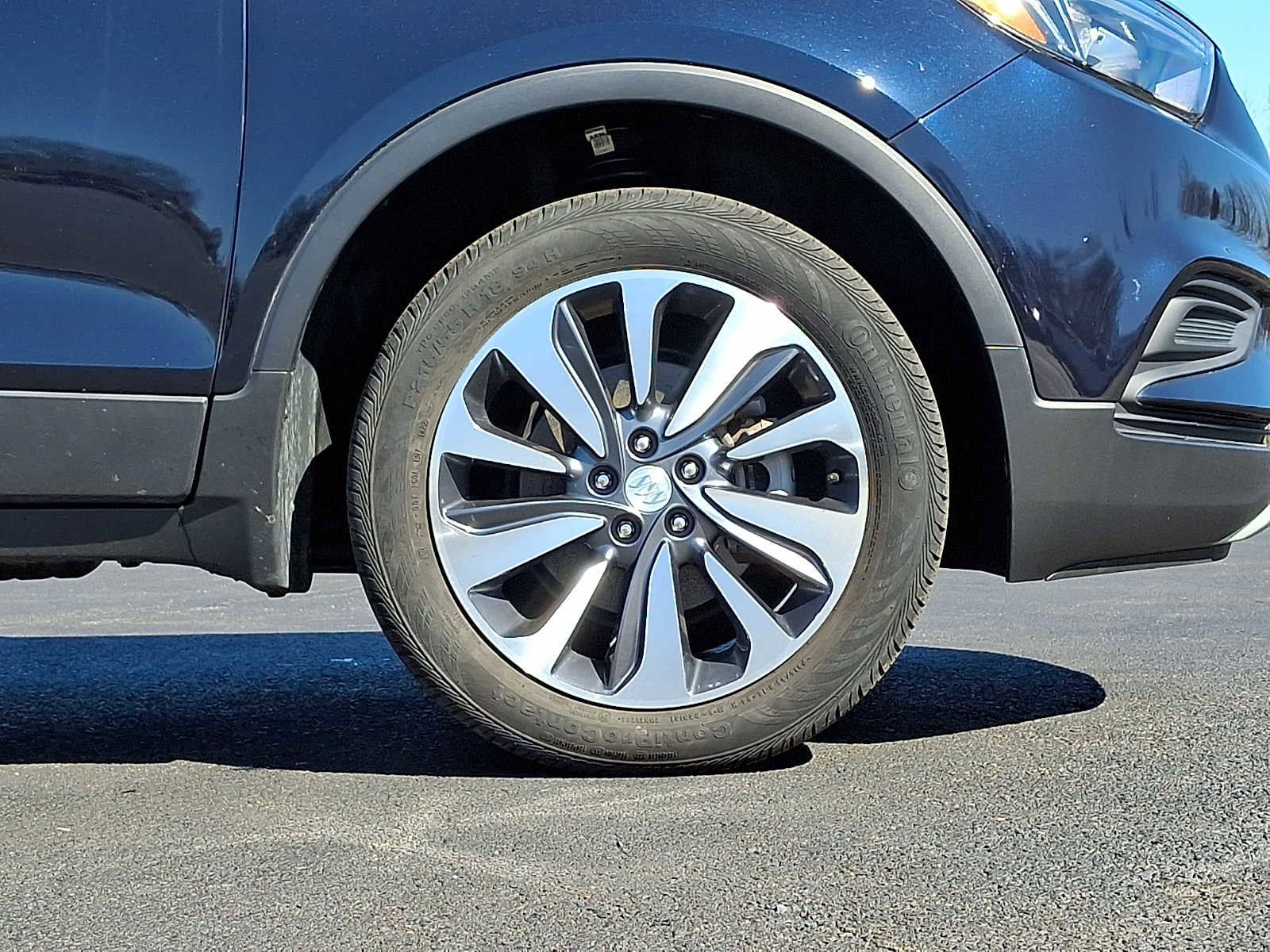 Certified 2022 Buick Encore Preferred w/ Safety Package image 8