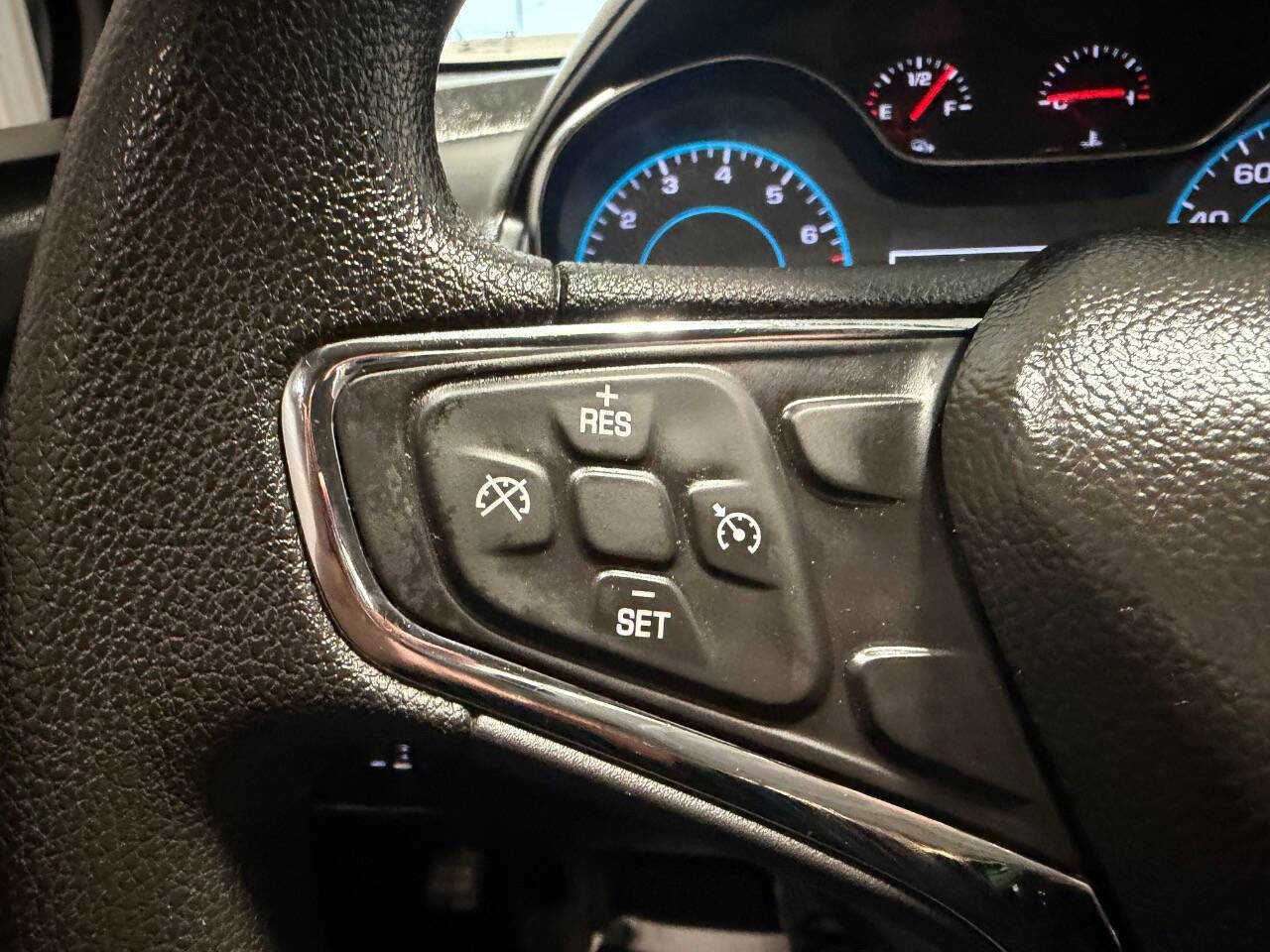 Used 2016 Chevrolet Cruze LT FWD image 23