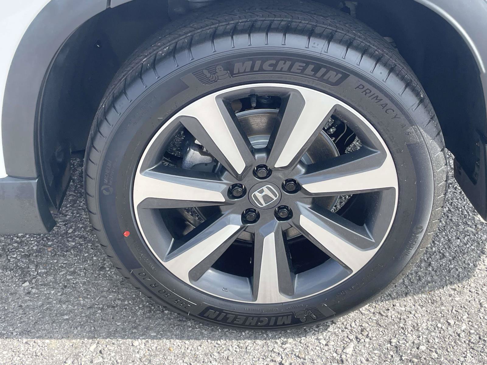 Certified 2023 Honda Pilot Touring image 7