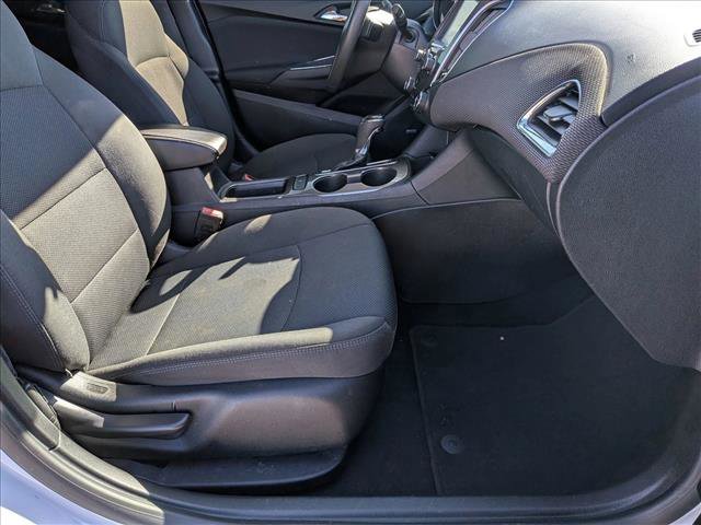 Used 2017 Chevrolet Cruze LT w/ Sun And Sound Package image 21