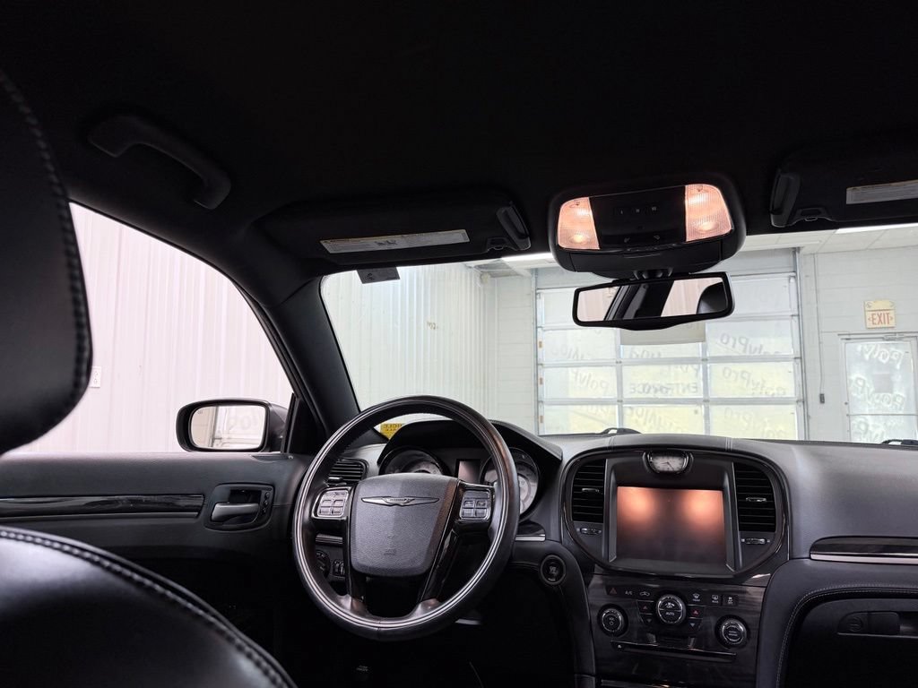 Used 2014 Chrysler 300 C AWD/4WD image 27