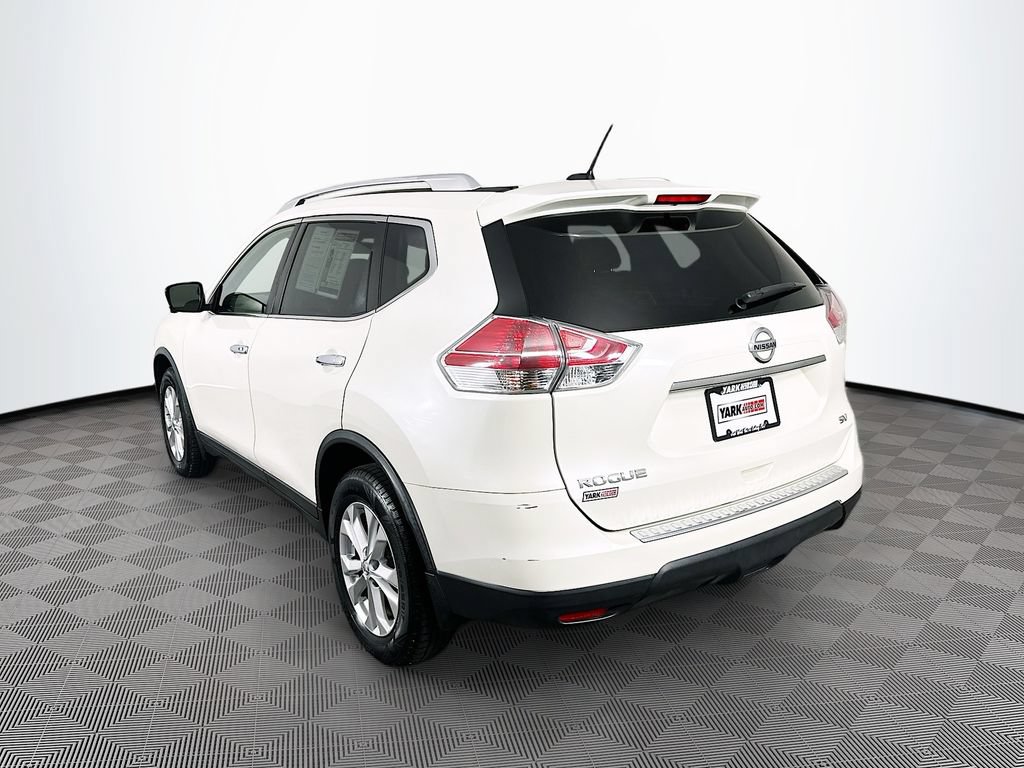 Used 2016 Nissan Rogue SV w/ SV Premium Package FWD image 7