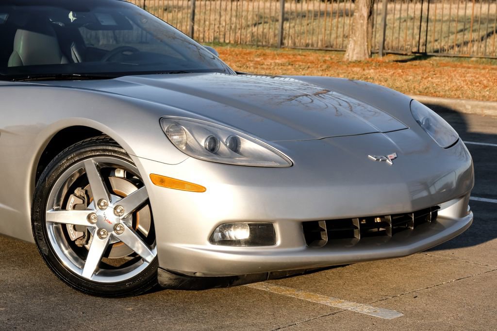 Used 2006 Chevrolet Corvette Coupe w/ Preferred Equipment Group image 12