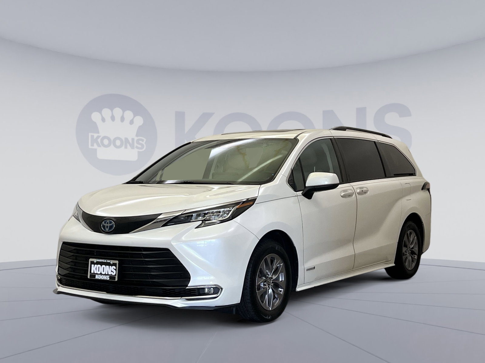 Used 2021 Toyota Sienna XLE w/ XLE Plus Package