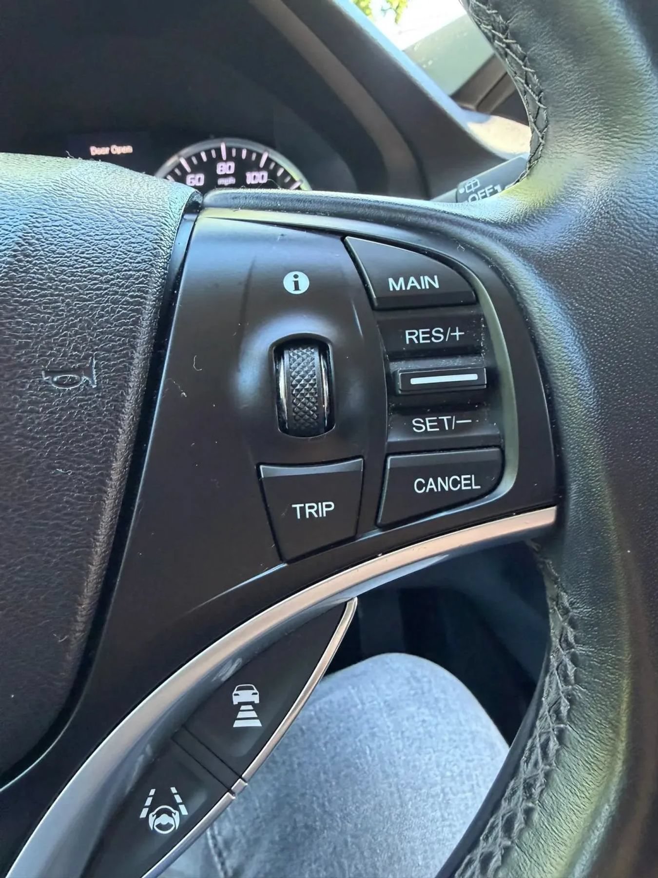 Used 2020 Acura MDX SH-AWD w/ Technology Package image 19
