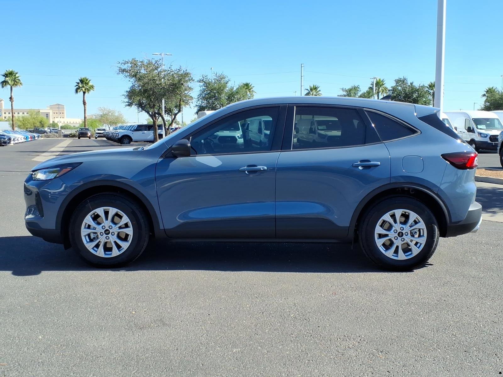 Used 2026 Ford Escape Active FWD image 2