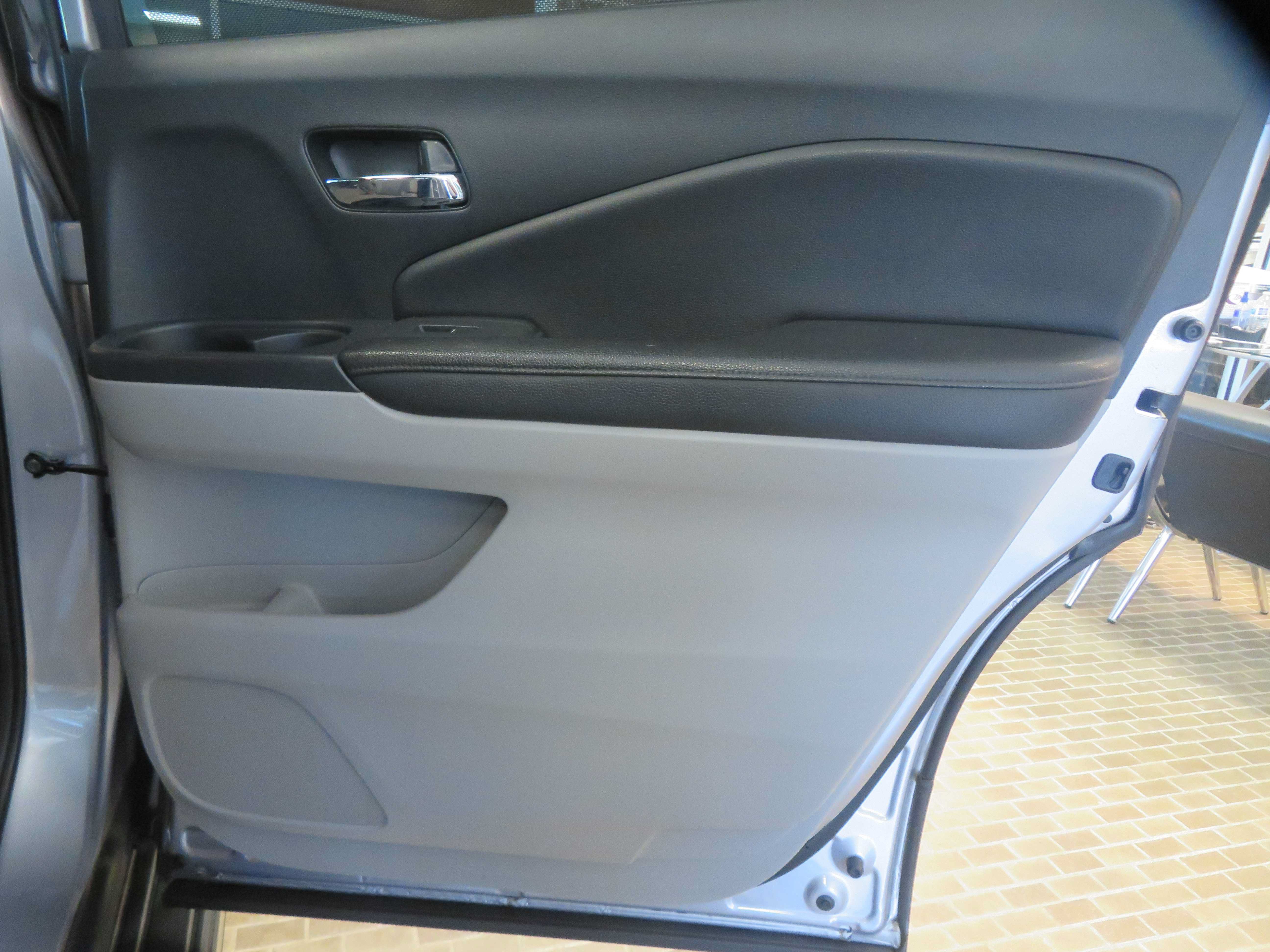 Used 2017 Honda Pilot Touring image 23