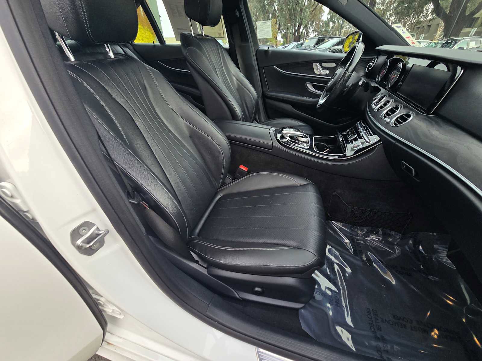 Used 2017 Mercedes-Benz E 300 image 11