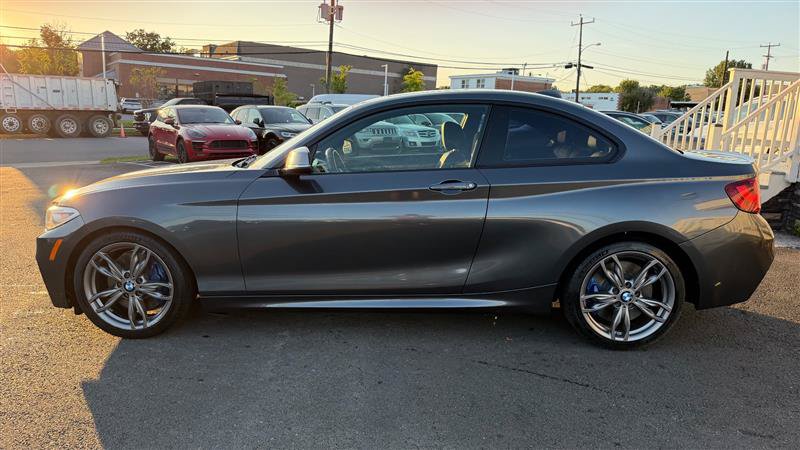 Used 2016 BMW M235i Coupe RWD image 3