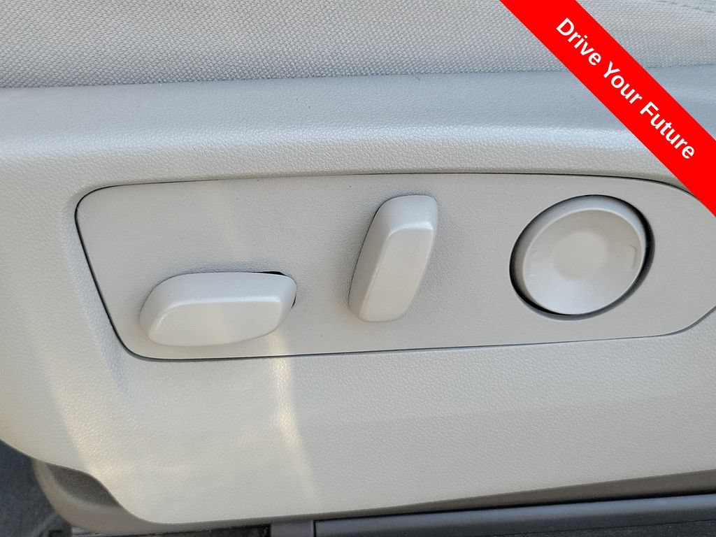 Used 2026 Chevrolet Silverado 1500 RST RWD image 17