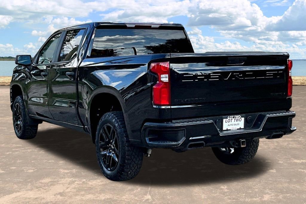 Used 2021 Chevrolet Silverado 1500 Custom Trail Boss w/ Midnight Edition image 5