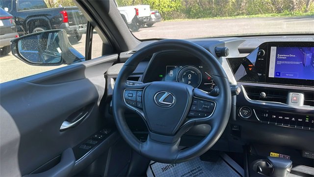 Used 2024 Lexus UX 250h F Sport image 21