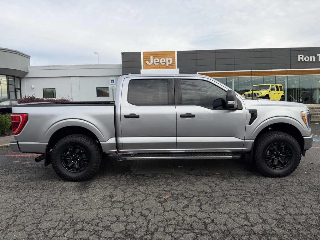 Used 2022 Ford F150 XLT w/ Equipment Group 302A High image 14